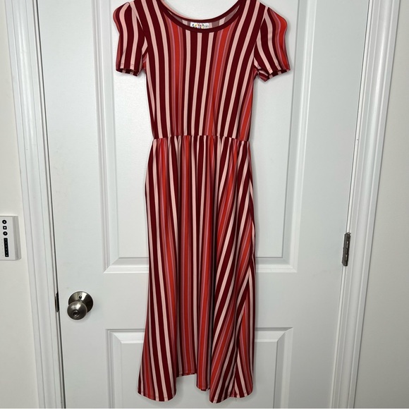 Dot Dot Smile Other - Dot Dot Smile Dress Sz 7 red/white stripes and pockets